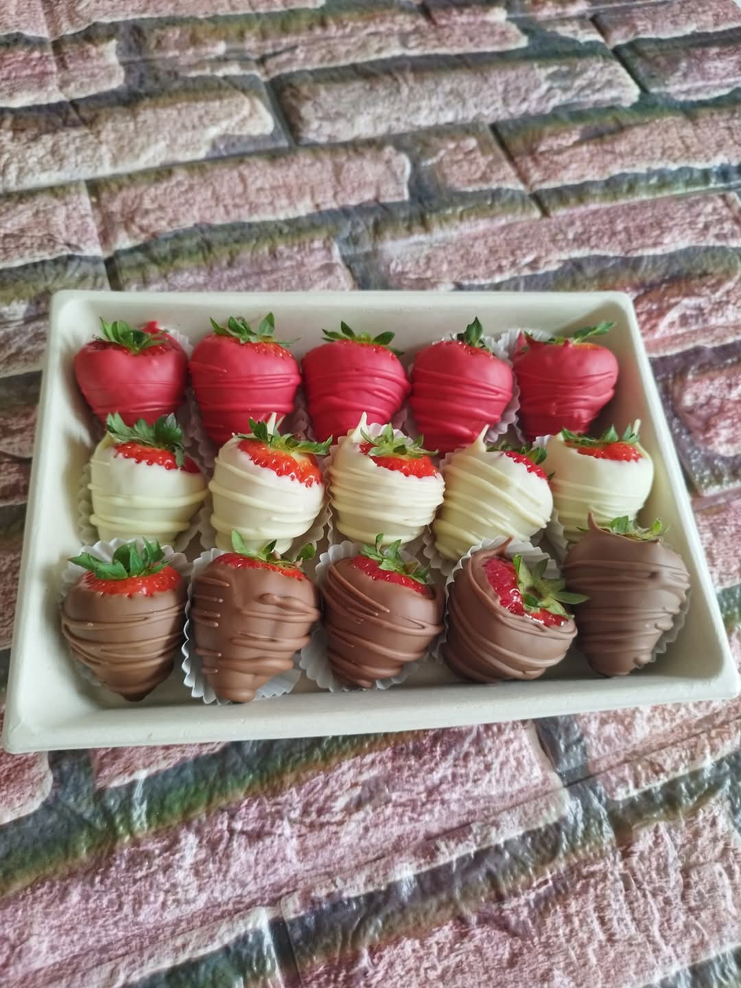 Kazetka menších jahodiek 🍓