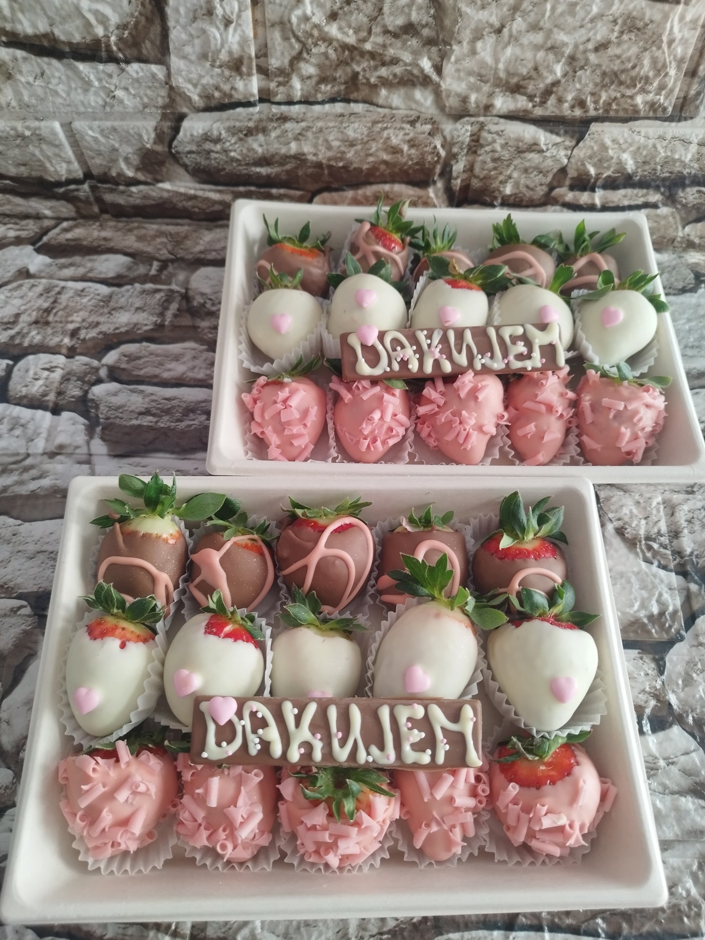 Kazetka menších jahodiek 🍓